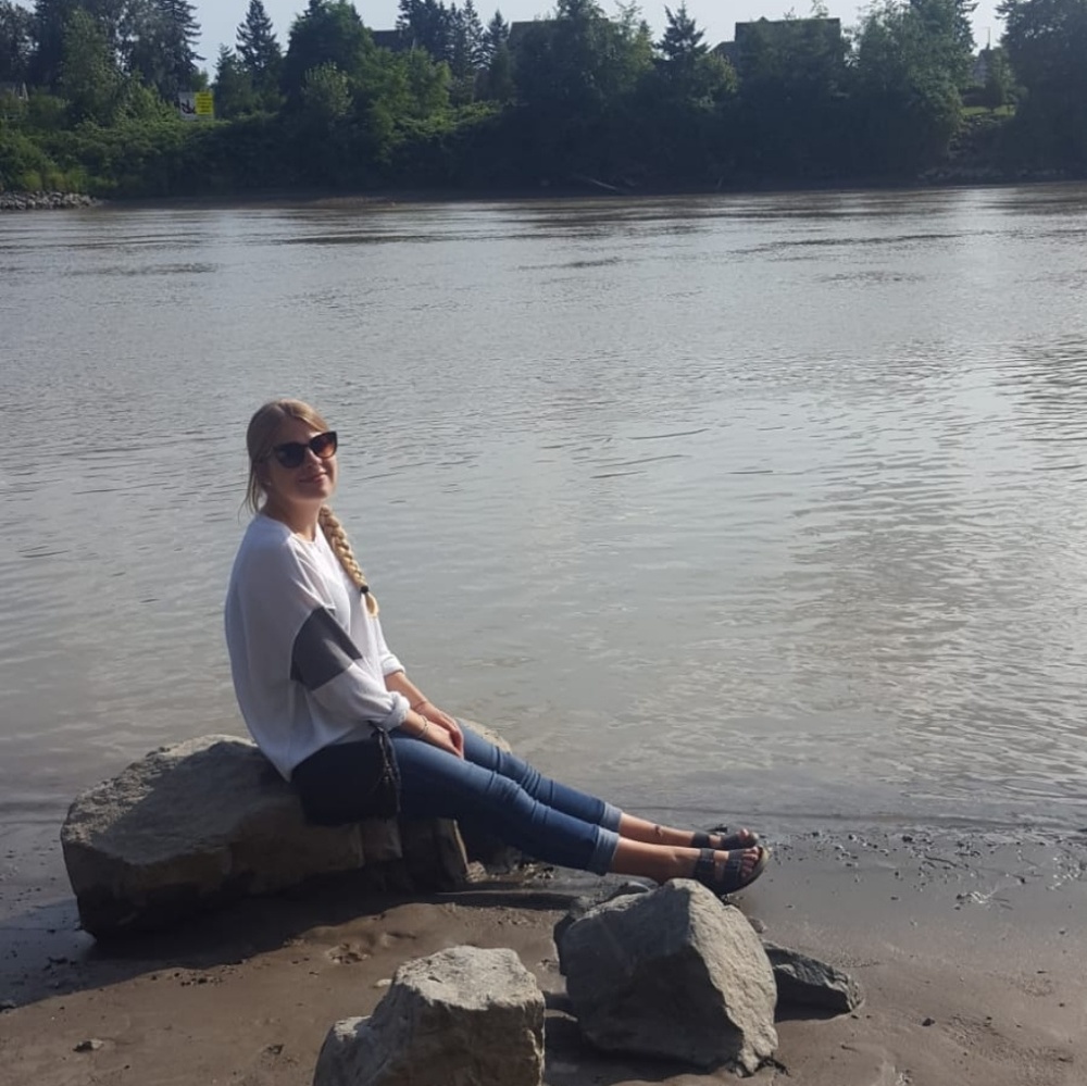 Meet your Posher, Melissa